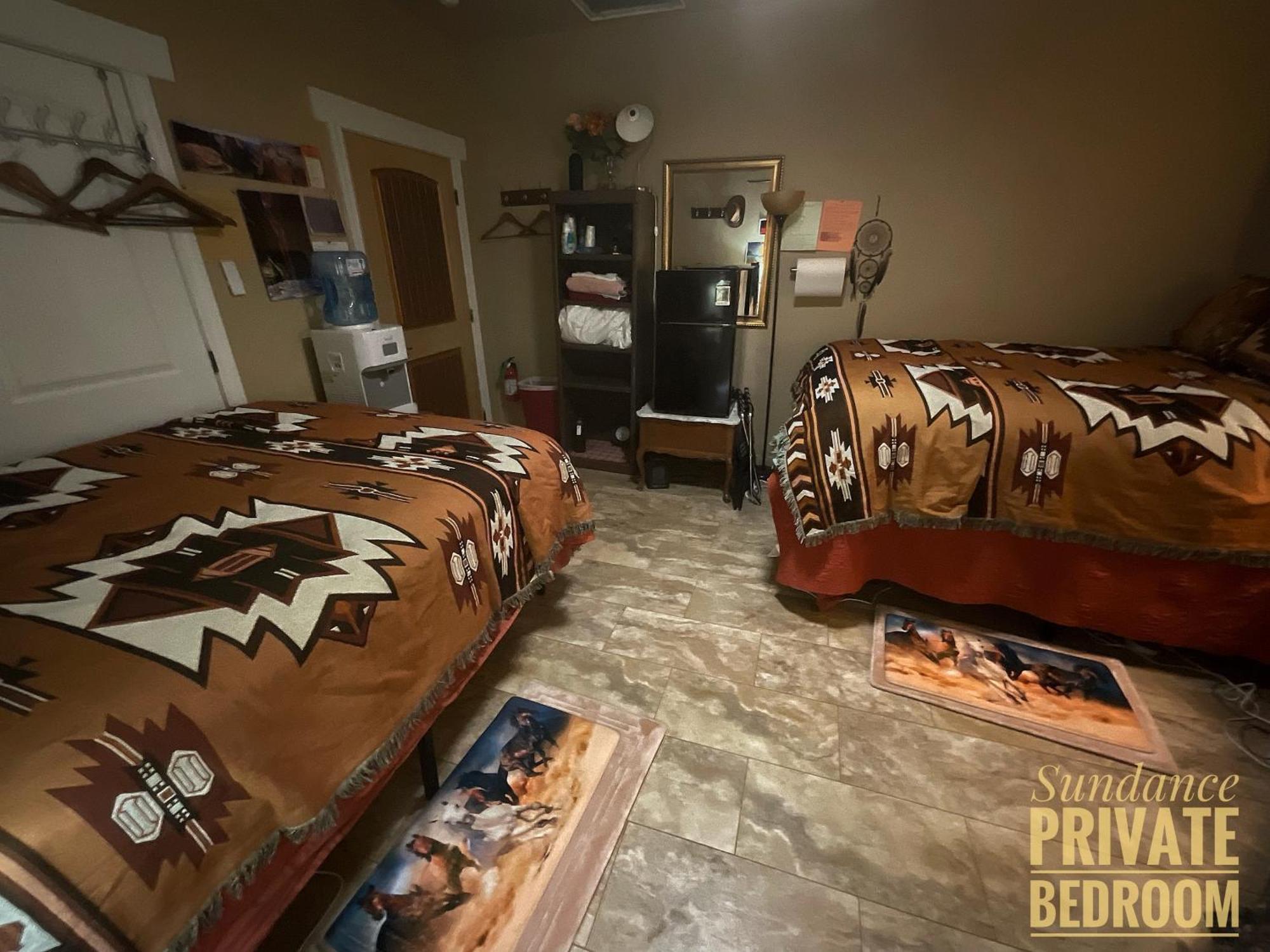 The Zion House - Affordable Bedrooms Hurricane Dış mekan fotoğraf
